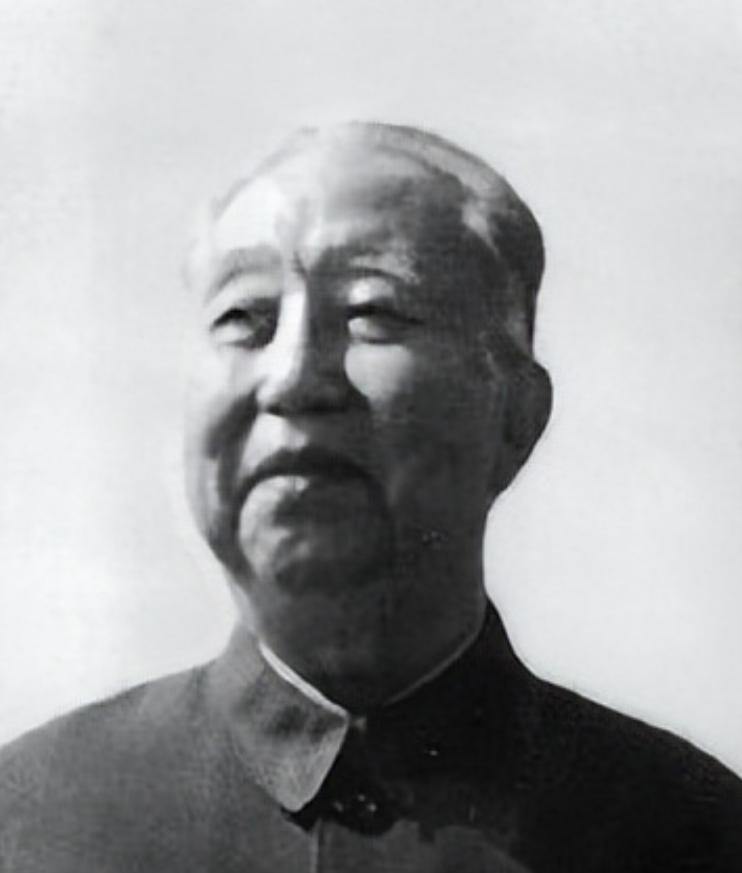 毛主席曾评价华国锋，是他见过最老实的人！不过，令很多人意想不到的是，这个老实