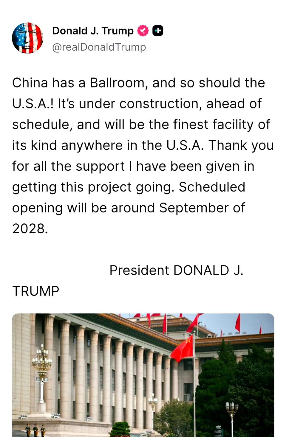 果然如何许多网友想的那样，美国总统特朗普对人民大会堂宴会厅羡慕的紧，乘坐“空军一