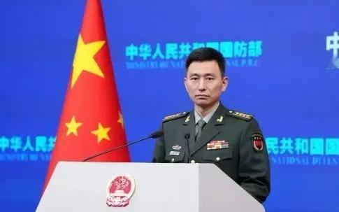 中国国防部向全球发出重磅通知，中国人民解放军已整备就绪，必将彻底粉碎任何阻碍国家