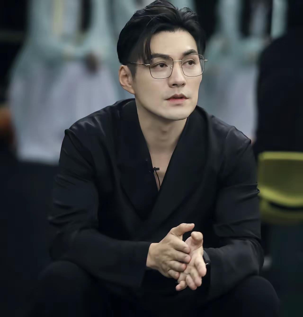 严屹宽夫妻俩上综艺这波操作，看得人替他们捏把汗。陈乔恩明明白白说不想要孩子