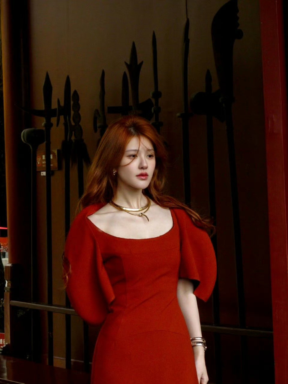 赵露思一些很哇塞的红裙look