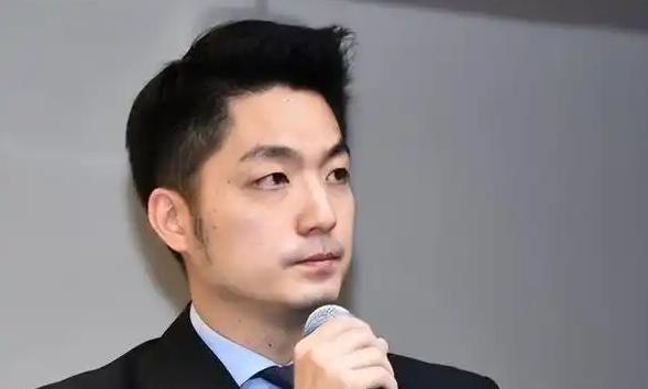 既然蒋万安不想统一，那么“双城论坛”就没有必要举行下去了。蒋万安在双城论坛上的