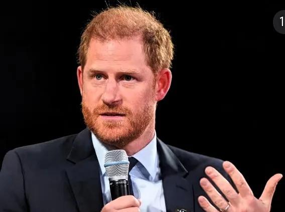 这几天，吃瓜群众又开始忙碌了起来，因为英国王室又出了一档子令人匪夷所思的事情，关