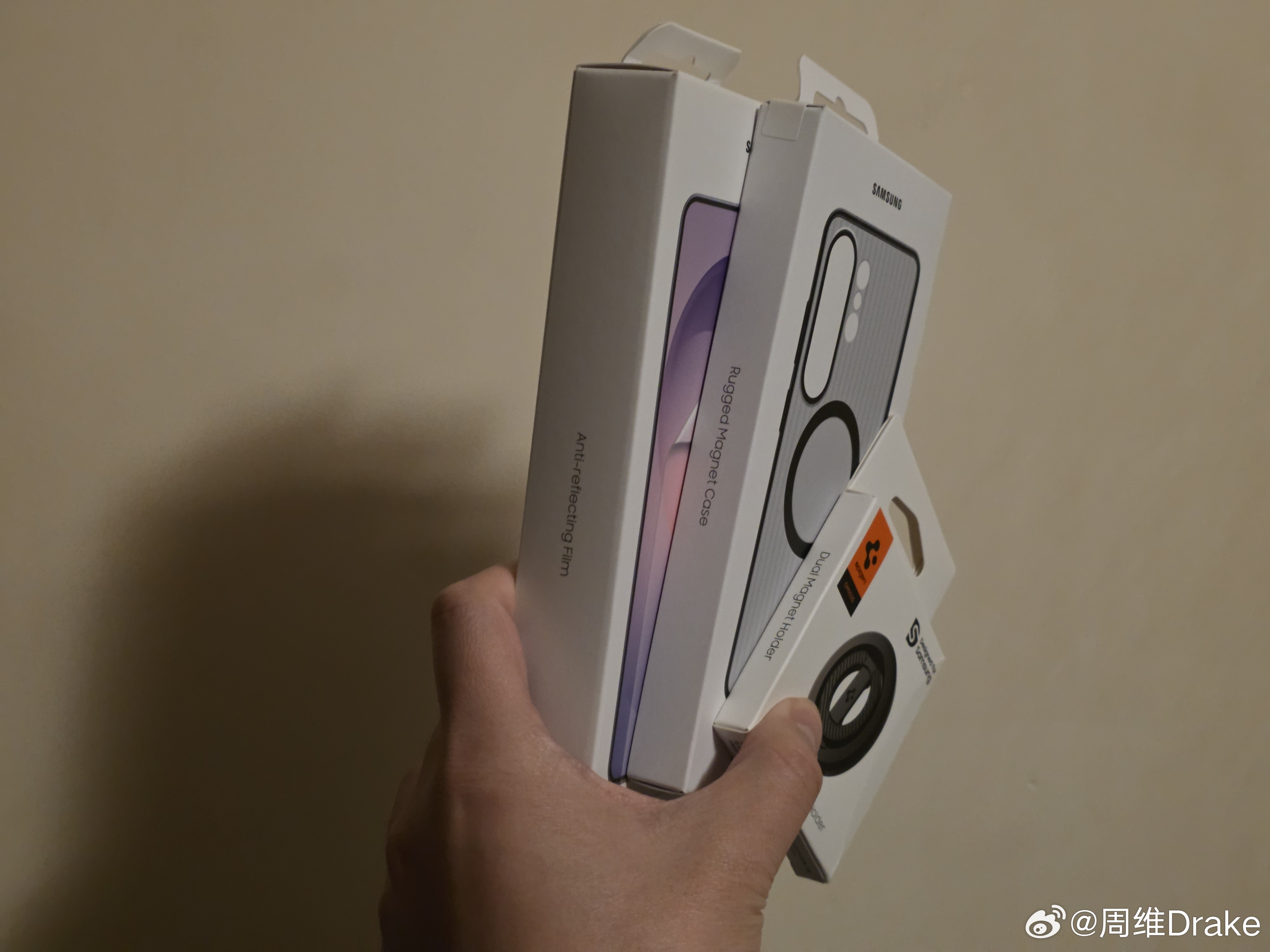 从那里买的，S26Ultra的AR膜换了治具，盒子那叫一个厚