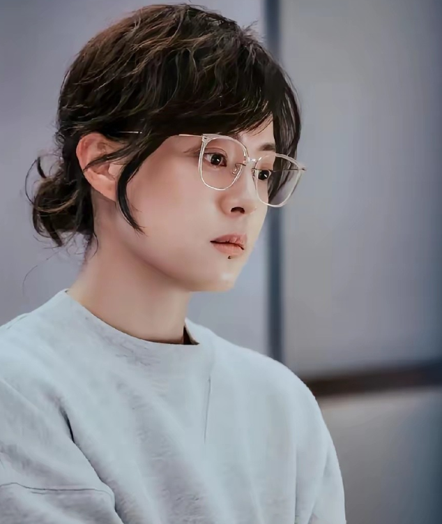 《危险关系》确实越看越来气孙俪演的颜聆，一个大学老师，智商还不如普通家庭妇女。