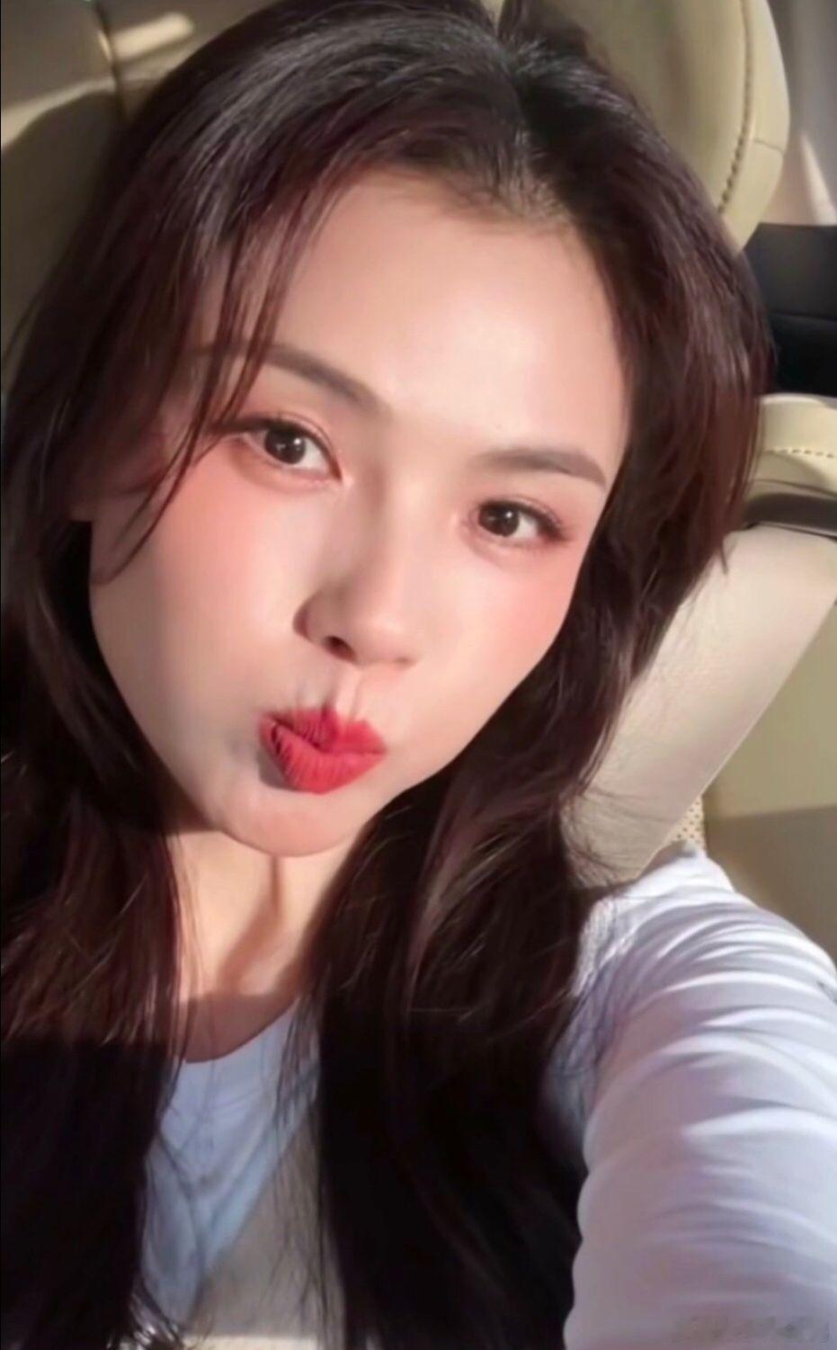 #刘涛#谁有这组照片的原live图呀[爱心][爱心][抱抱]🤩​