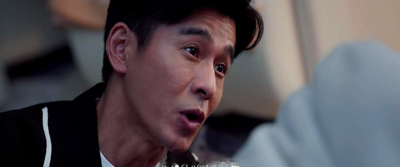 《美人余》本以为是一部豪门太太狗血离婚剧，想不到是一部反转再反转的悬疑剧。剧里最让人后背发凉的，根本