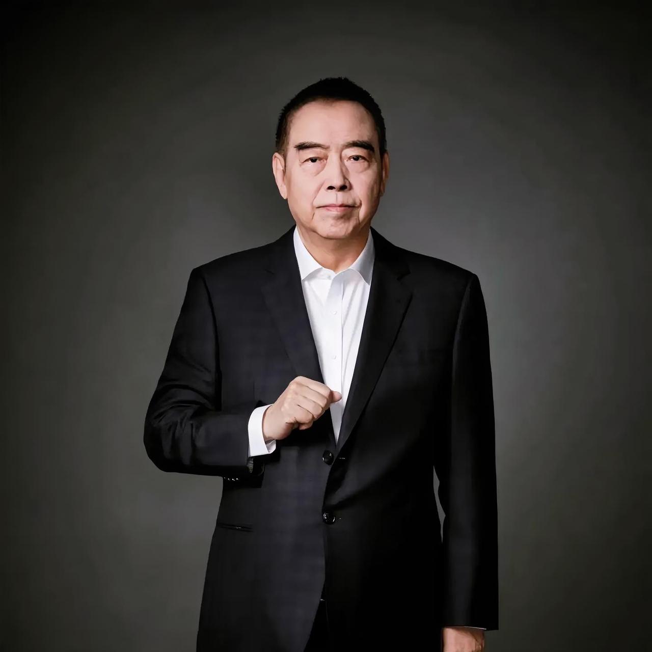 陈凯歌啊陈凯歌，你真的糊涂啊，我实在看不下去了，73岁了还这么拼，为了拍志