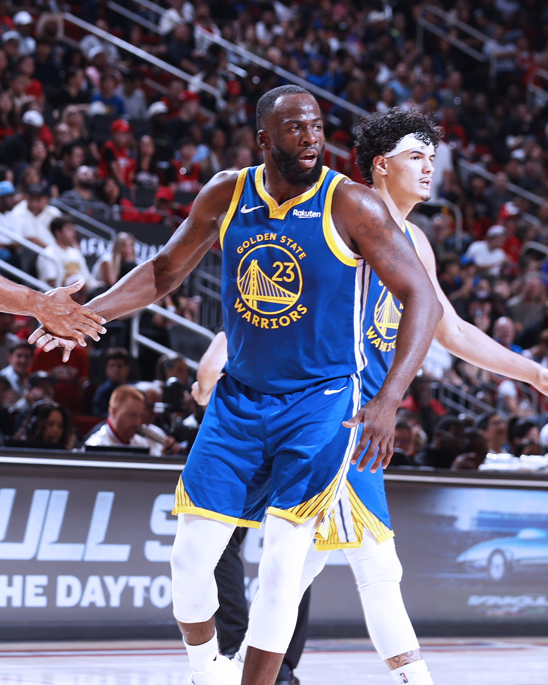 格林10分，8助攻，5篮板，1抢断。残阵勇士加时险胜火箭