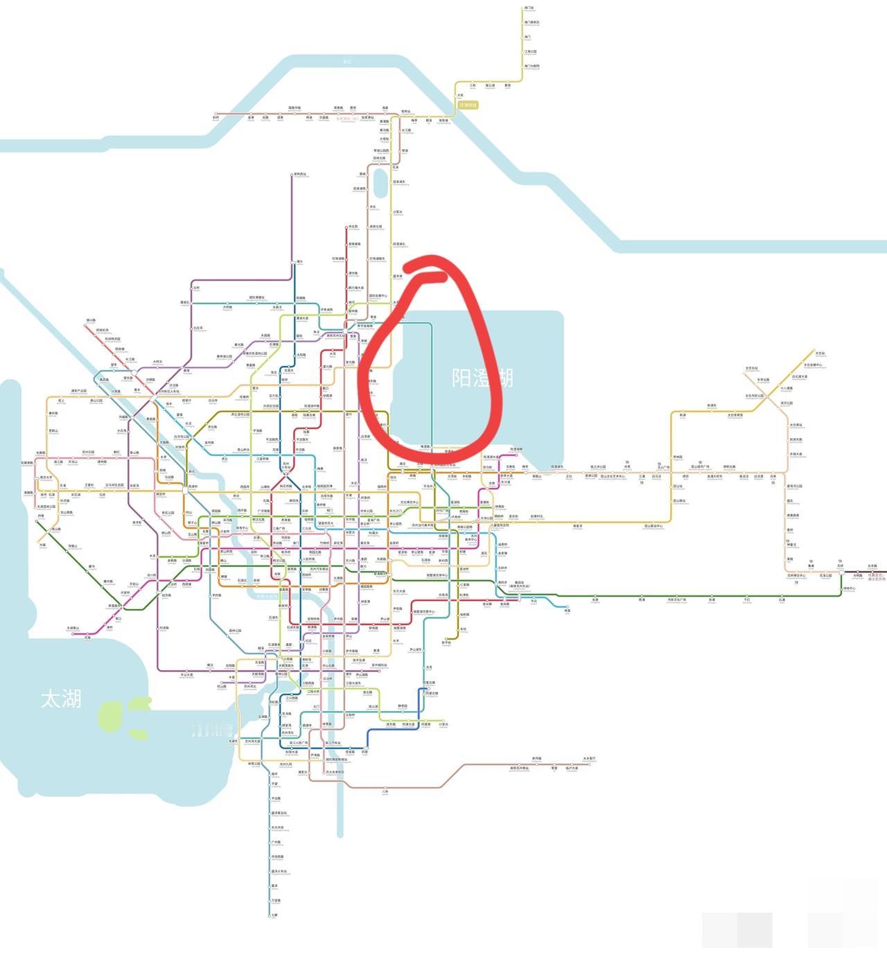 苏州阳澄湖里还有地铁吗？这确实少有呀