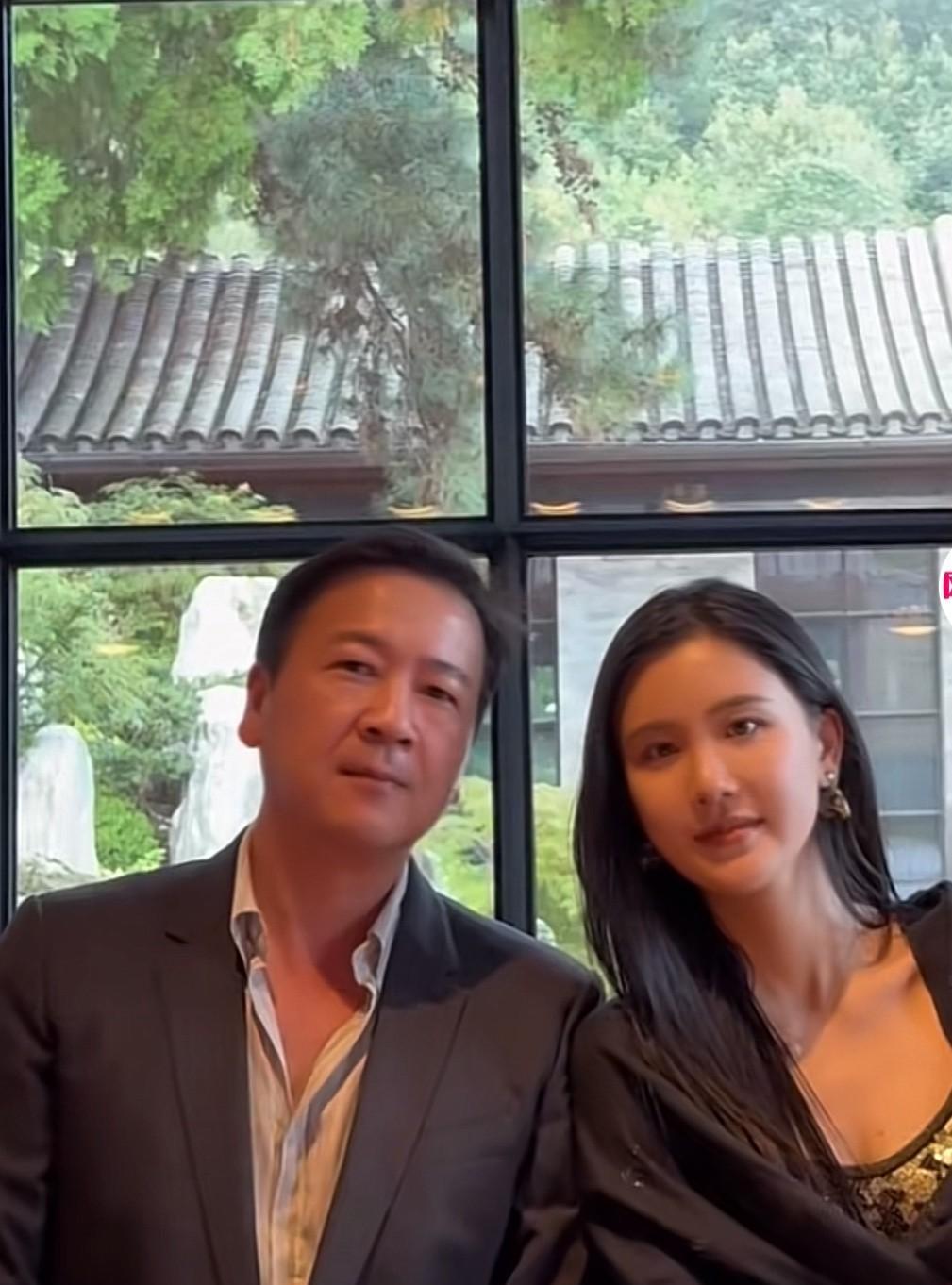 赖文峰不跟楚玲办理结婚证，原因非常意外，不是因为杨钰莹，也不是因为楚玲的原因，而