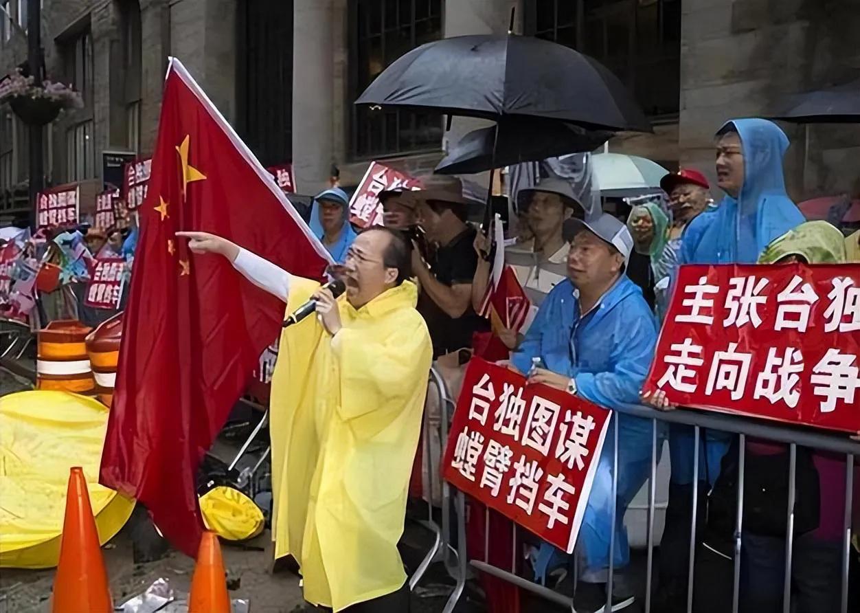 7800亿的军购出炉了，赵少康们以为他们赢了，其实他们是彻底输了。徐巧芯看上去虽