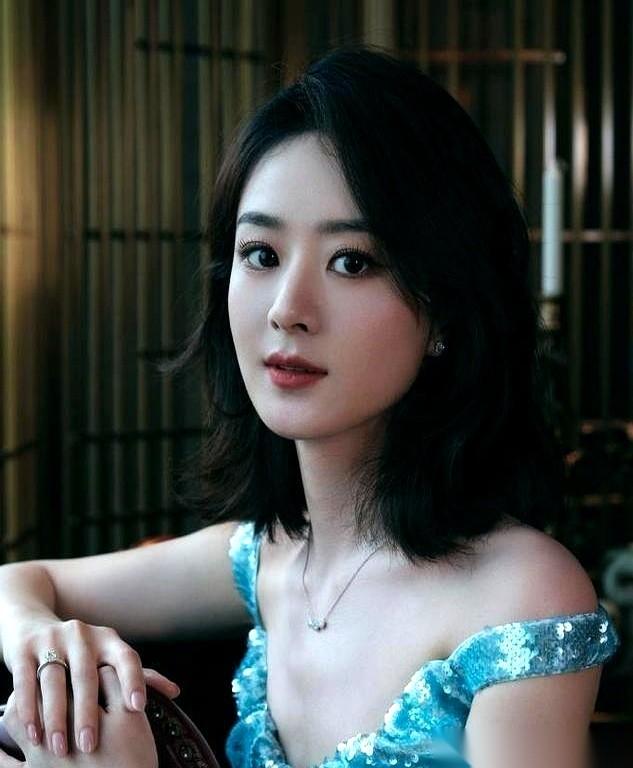 真事儿。因为“拉不下脸”，你最多在理发店被忽悠着办张几千块的卡。人家赵丽颖当