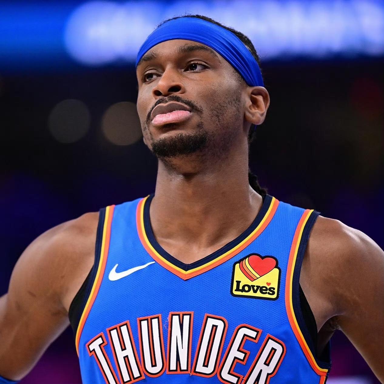 有一说一，今日亚历山大和文班亚马根本不在一个级别！！文班亚马：本场出战21分