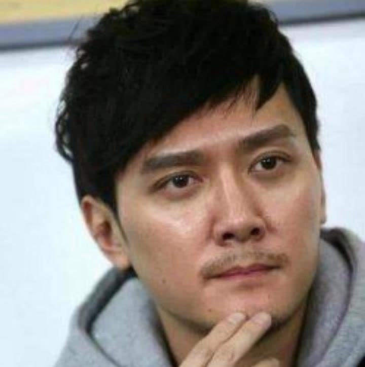 家人们！大瓜来啦！冯绍峰自曝和赵丽颖离婚内幕，简直惊掉我下巴！冯绍峰透露，2