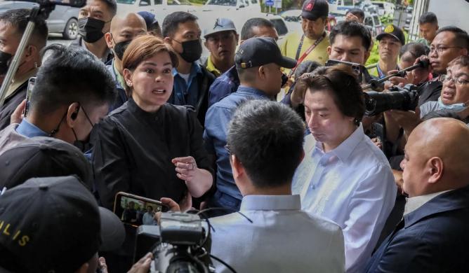 小马科斯要气的急眼了！9月7日，菲律宾总统府马拉卡南宫突然发了一份正式声明，新闻