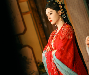 把遗憾藏进晚风里月亮会替我收好