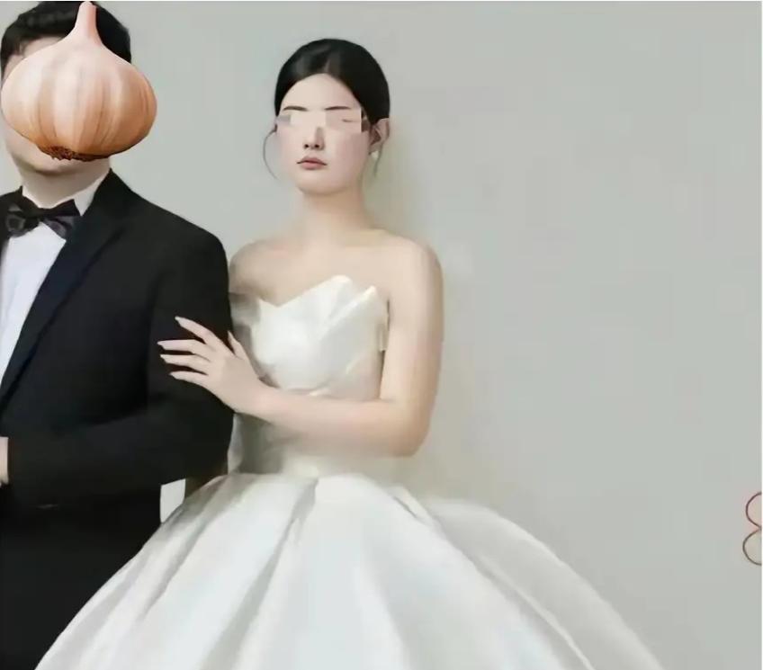 这回满意了？河南平顶山，一28岁女教师发朋友圈:父母以死相胁，要她相亲结婚，她