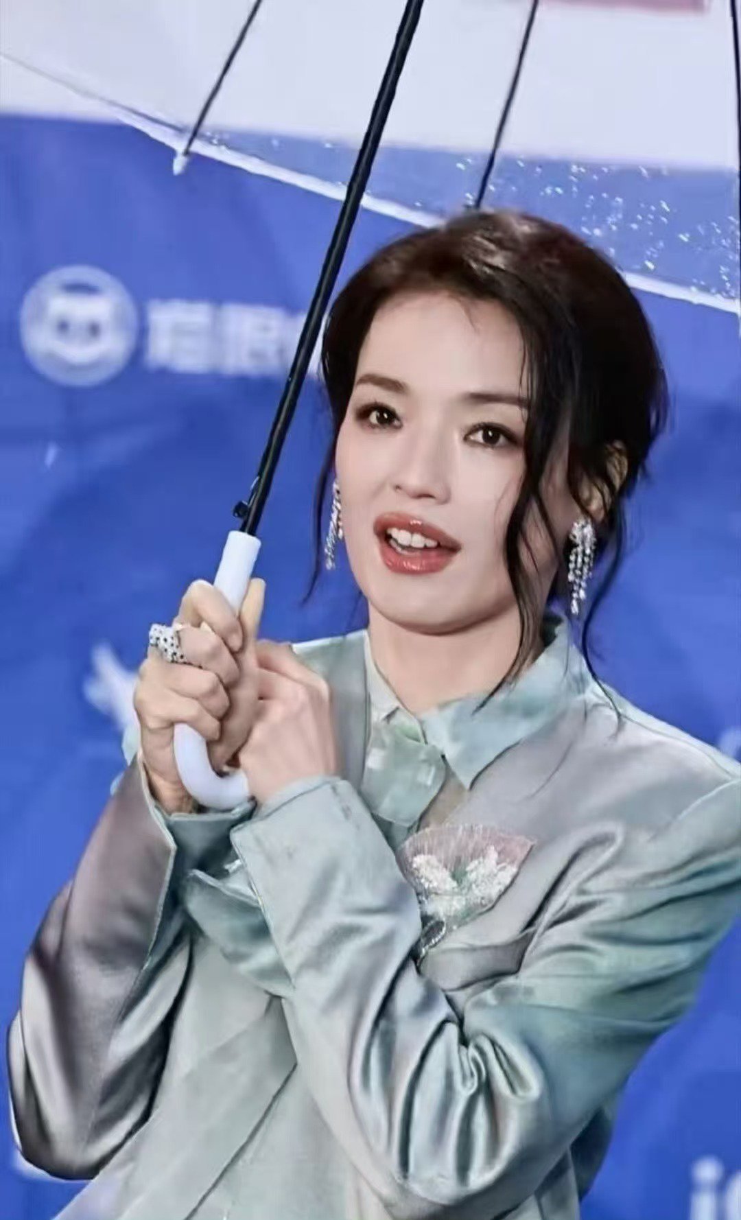 北京电影节明星生图谁说生图是照妖镜？北影节这波怼脸生图，女明星们一个比一个稳。