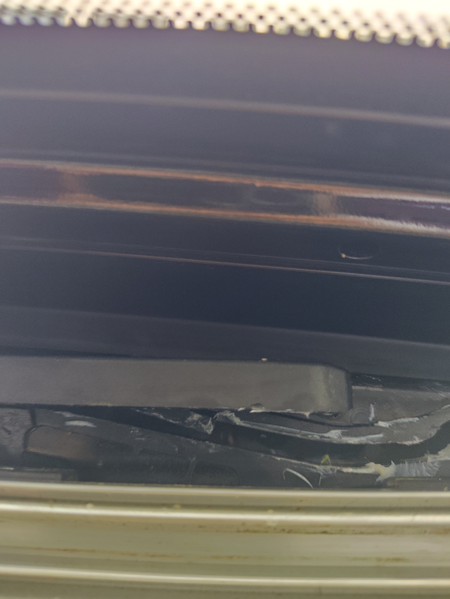 买逸动的慎重，逸动天窗滑道三年半就断了21款的逸动，天窗一共开了不到十次，两边