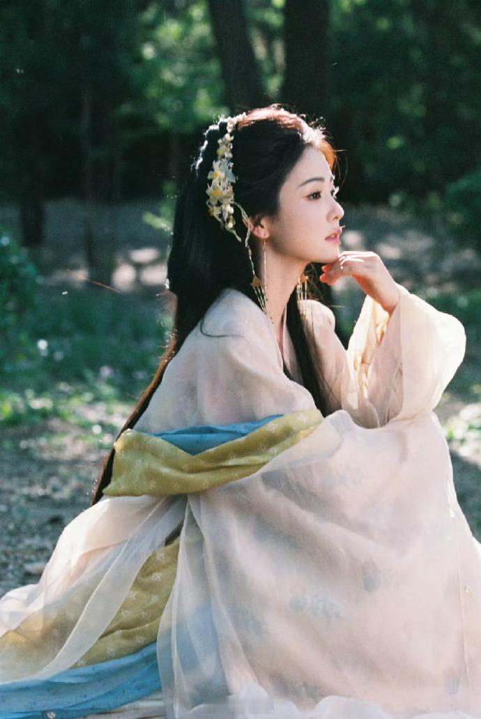 阿月静悄悄必定在下套白九思下凡后从高冷神仙变热心肠，花如月却突然不记仇了？老道士