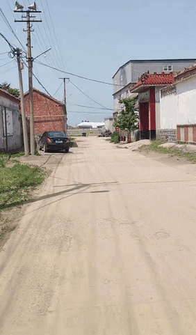 这是哪个村？居然有机场！