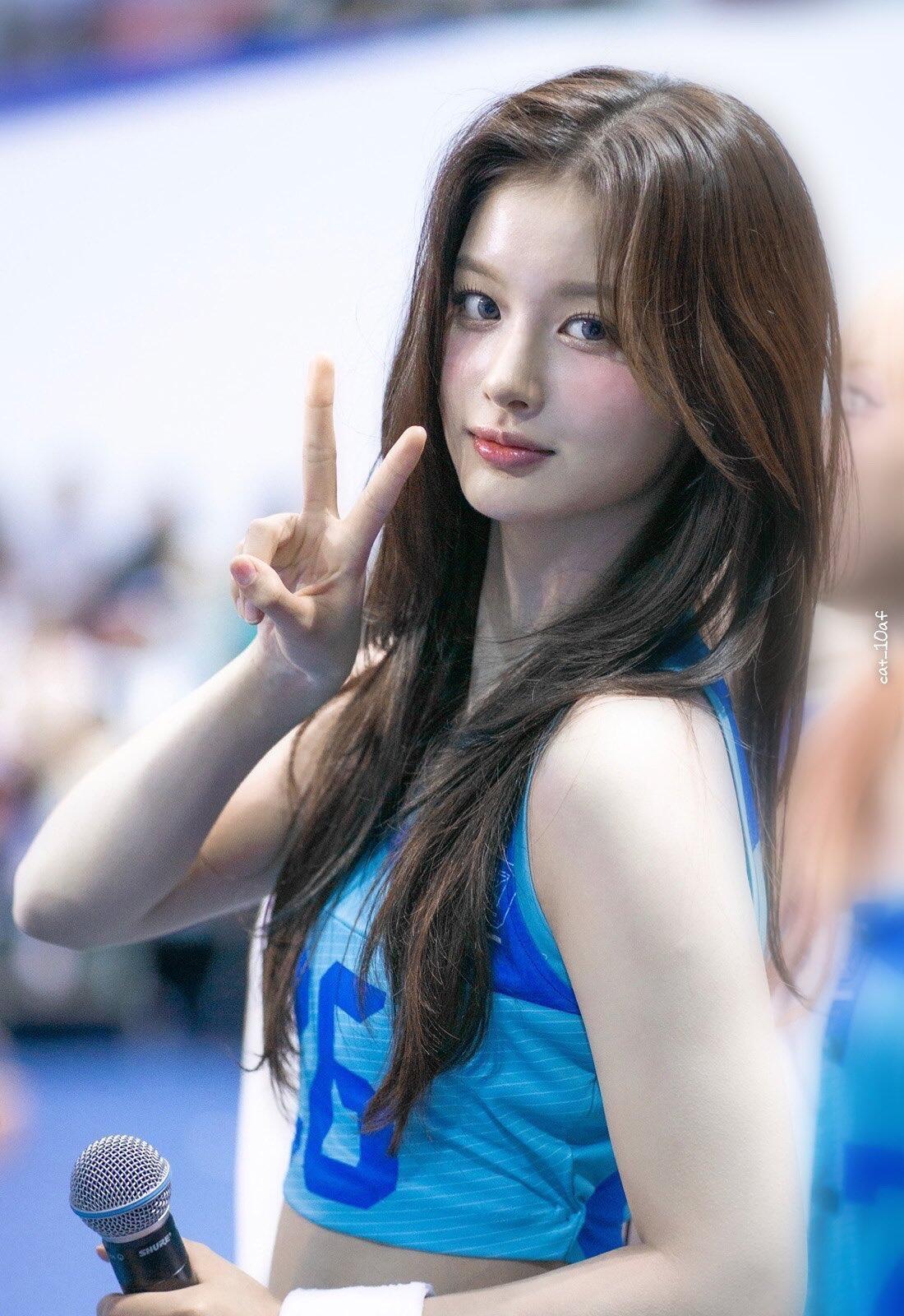 雪允和美少女完全没差