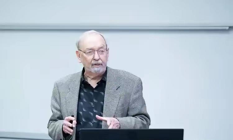 以前我总纳闷，为啥中国人都打心底里反感那些崇洋媚外的人，直到听了一位美国学者的话