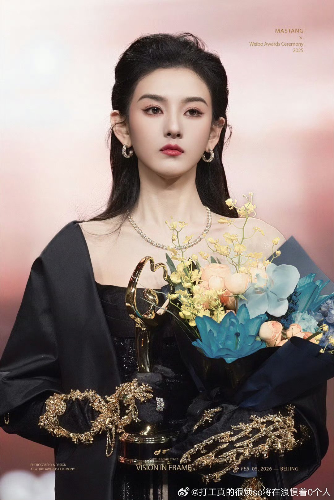 像两分已经够撑起一个这年头的美女了