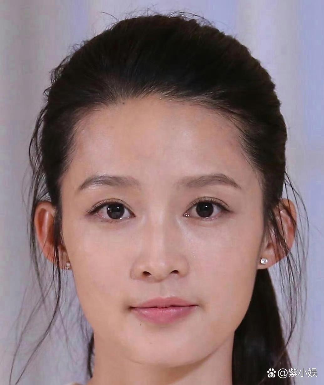 这绝对不是李沁现在的素颜生图！