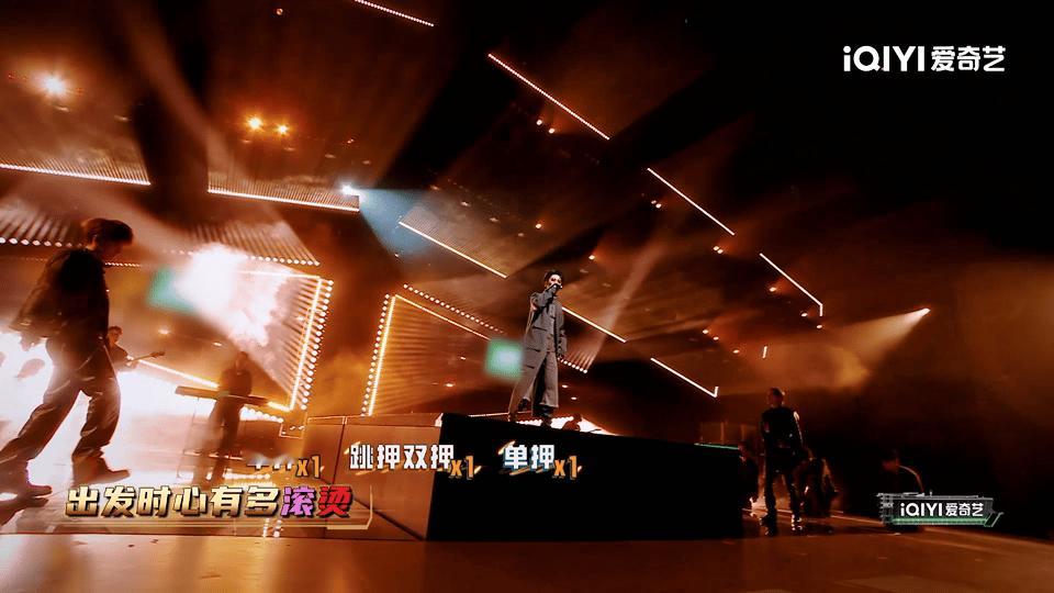 严浩翔颜如玉感谢粉丝的爱“信任在消磨我知道”这句歌词杀伤力十足，他清清楚楚感知