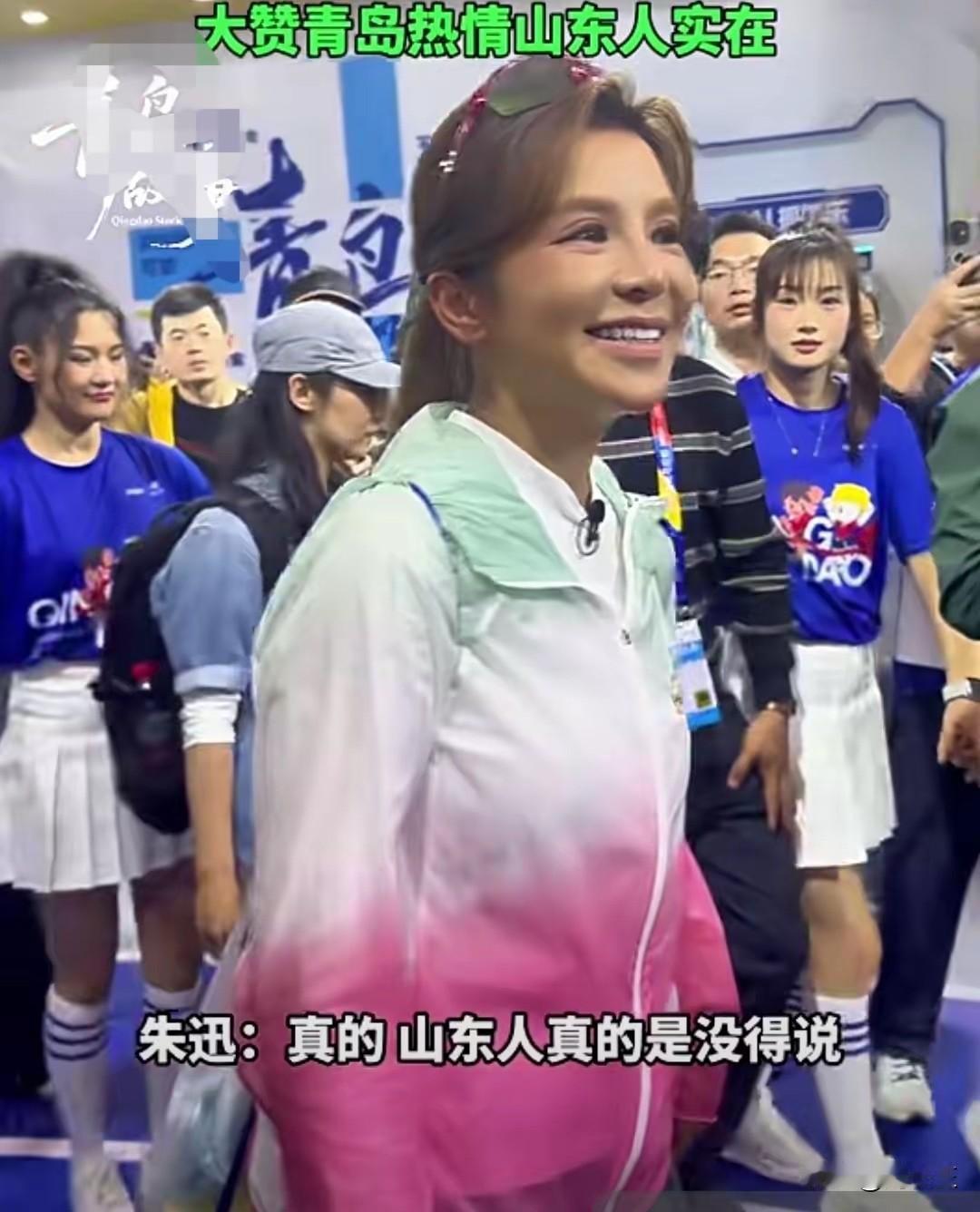 4月19日上午，第八届青岛马拉松如期鸣枪开赛。本届赛事吸引了很多明星大咖参加。其