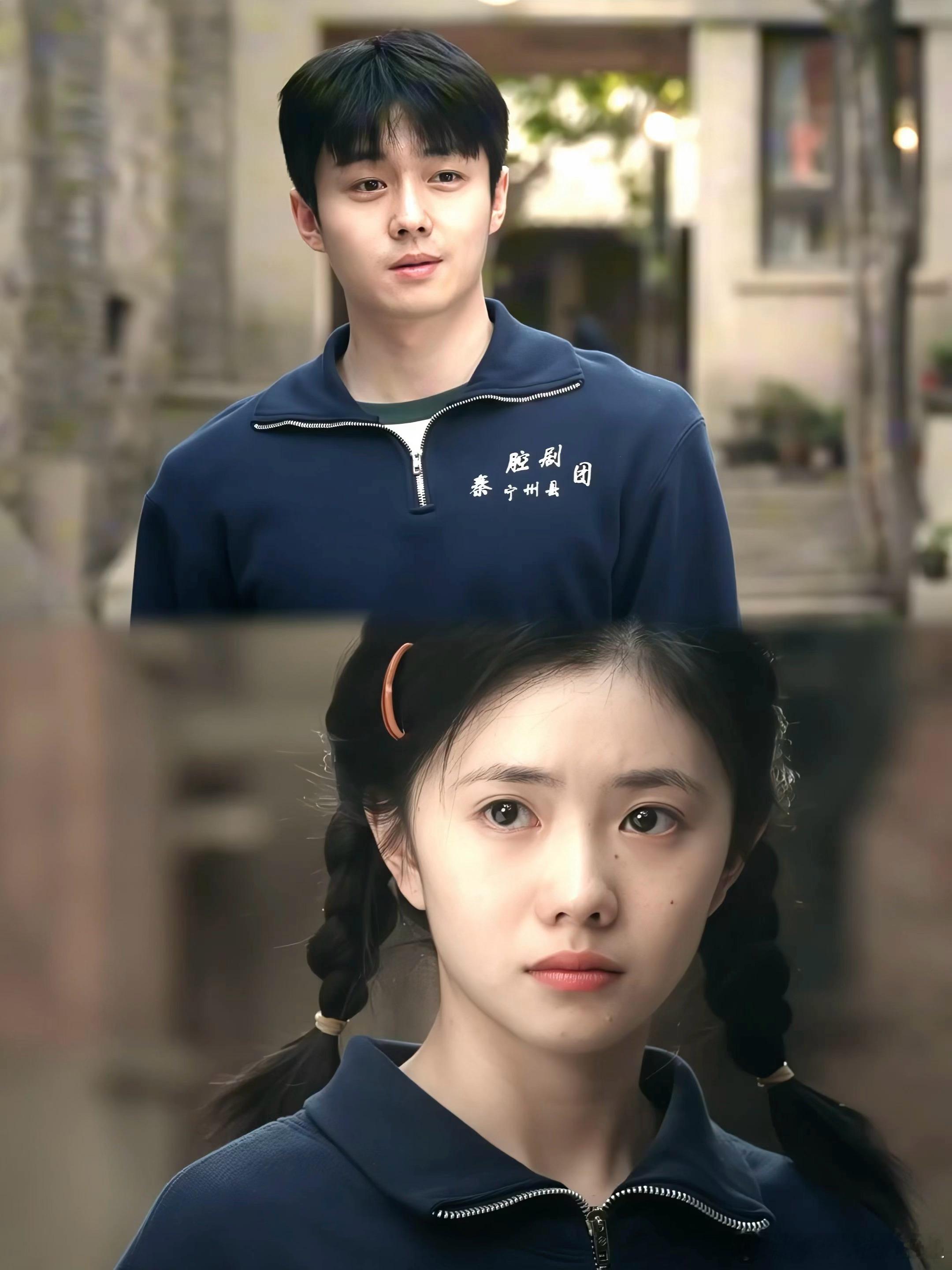 翟子路太适合演初恋了初恋组的爱情满是无奈与心酸，两个人情深意切，却被太多现实束