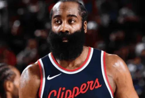 泰伦卢太不是人了。这不是变相给哈登压力吗？泰伦卢：哈登左小腿挫伤缺席训练，但