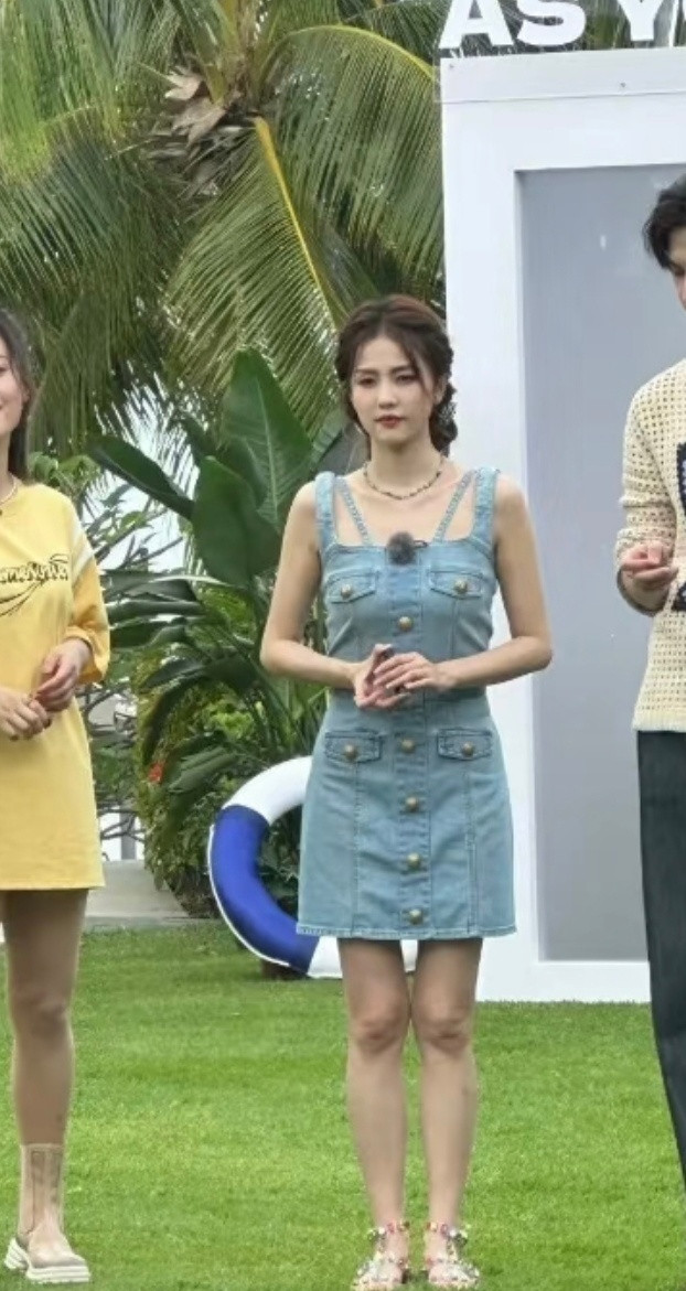 白鹿和郑书意的相似点？