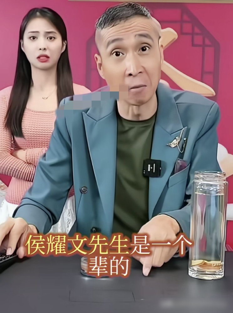 韩兆直播急眼了，张嘴第一句就把自己从德云社谱系里摘干净了。他说自己没摆知，没进杨少华家谱，郭德纲姜昆