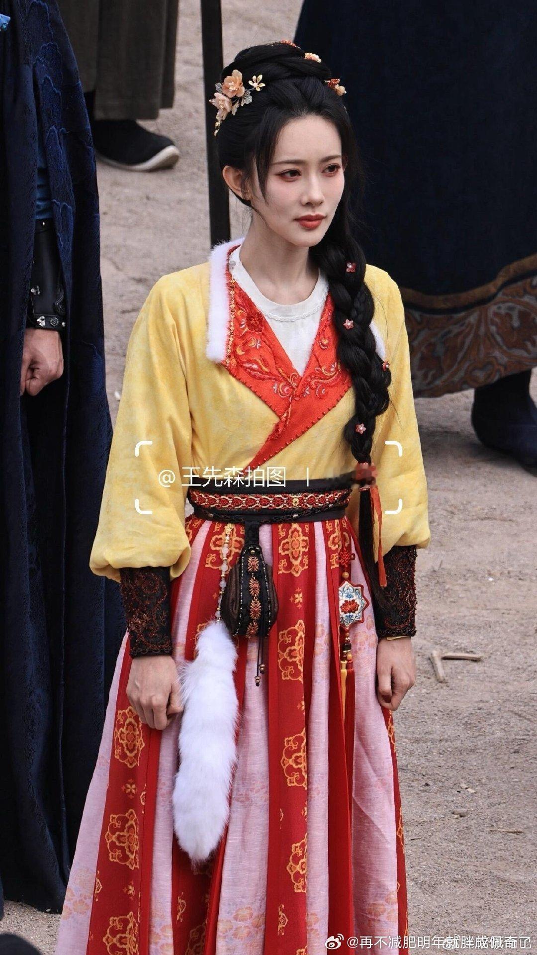 这脸歪姥爷家了