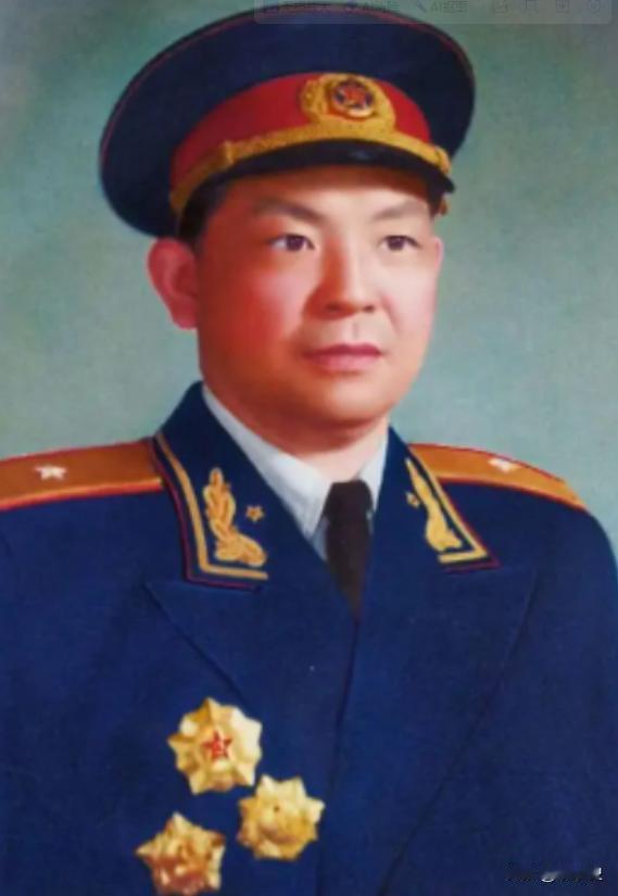 1955年，四野王牌39军副军长谭友林被评少将，这个结果，许多出生入死的将领都不