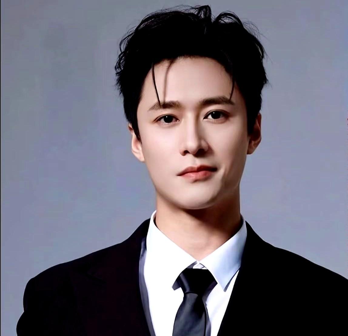 “想省钱省心，就找王皓祯。”这句话，现在在不少剧组里悄悄流传开了。说的就