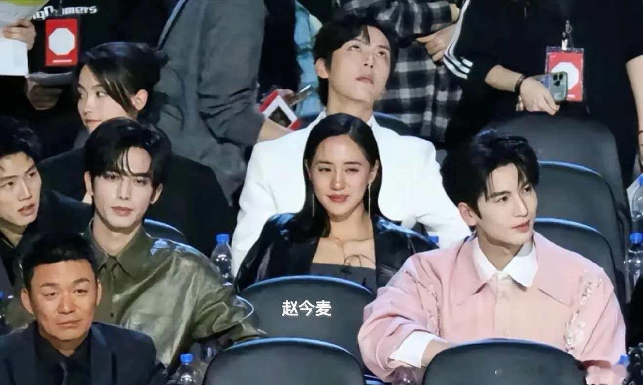 还想看到这场面，结果你跟我说麦不去热闹又没了