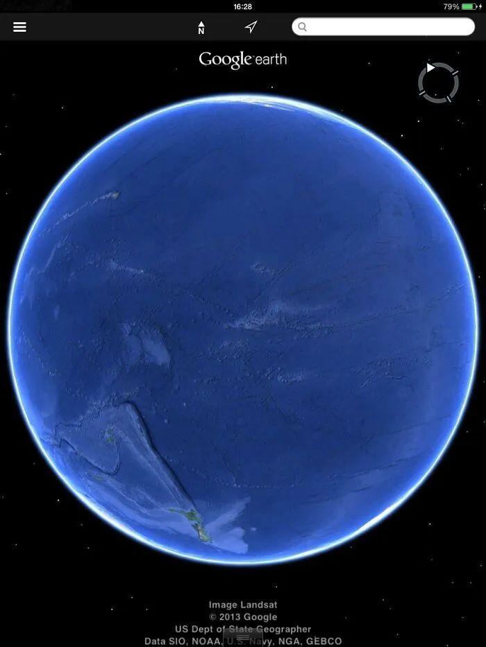 地球水比较多的那一边