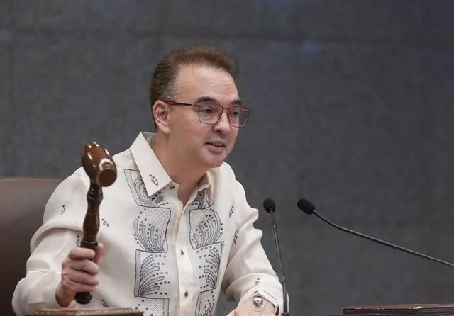 卡耶塔诺主动出手了！日前卡耶塔诺发声，称完全支持小马总统召开国会特别会议。这是主