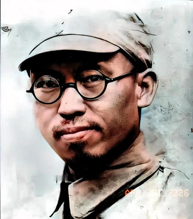 罗荣桓警卫员王凤鸣。王凤鸣曾是罗荣桓元帅在红军时期的警卫员，跟随部队参加过长