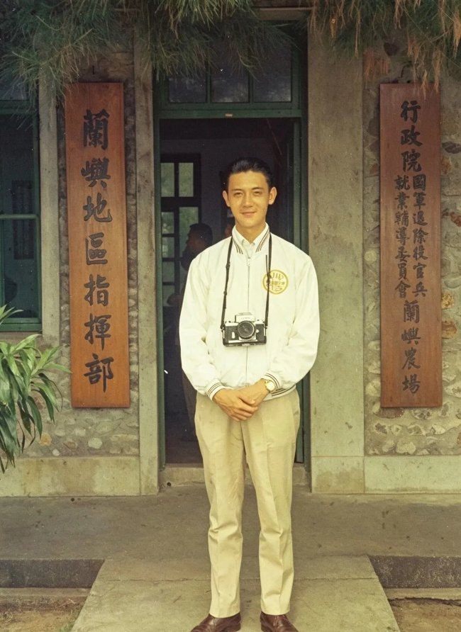 难得一见蒋孝武小时候和青春期的照片，蒋孝武1945年出生，自幼活泼好动、长得很可