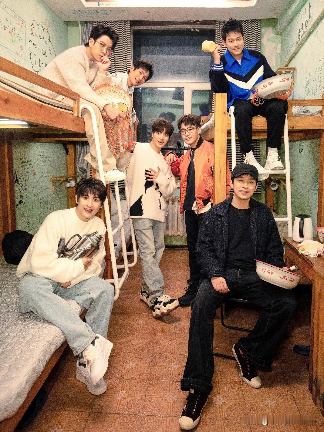 12月6日，陆虎发文说：“北京圆满收工，谢谢北京！终于到了我生活的城市，从百子湾