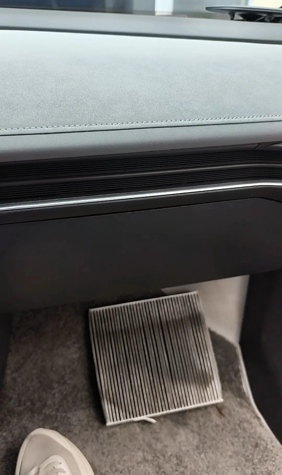 夏天多雨高温，开日产iconN7的兄弟们，一定要记得养护空调！前段时间我开车总感觉怪怪的，空调凉得慢