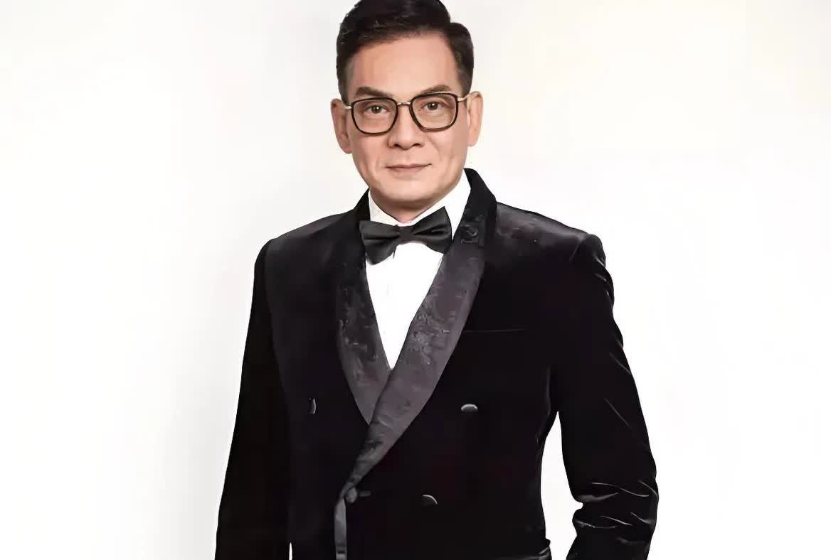 李国麟一觉睡醒收到2个消息一个是坏消息，另一个也是坏消息第一