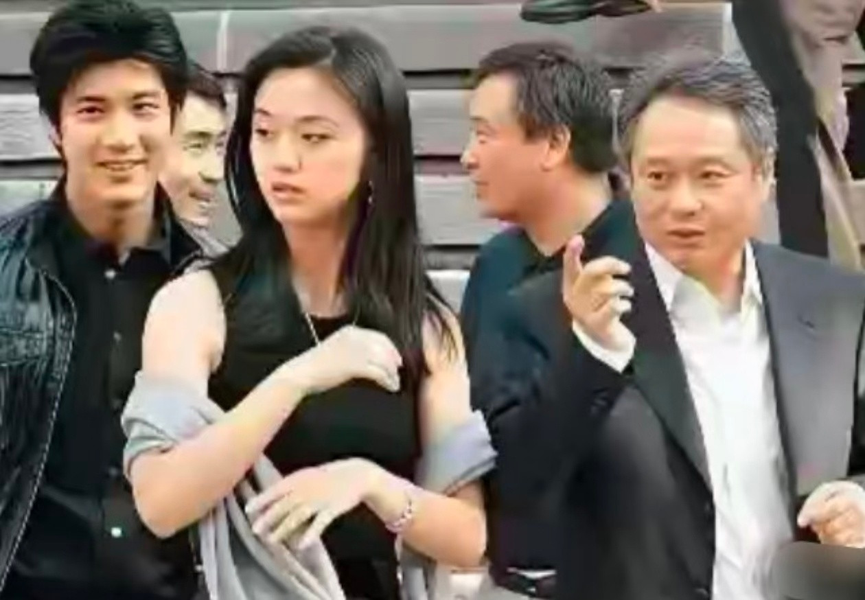 汤唯大学时期，难怪当年李安选她做女主角