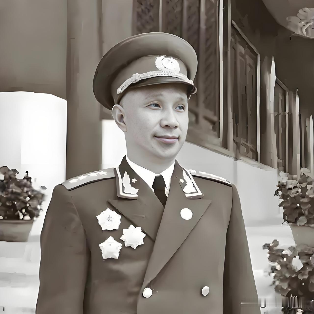 “军事家”、“战略家”应由谁来评定？据说，我军共有63位军事家，其中由中央军委