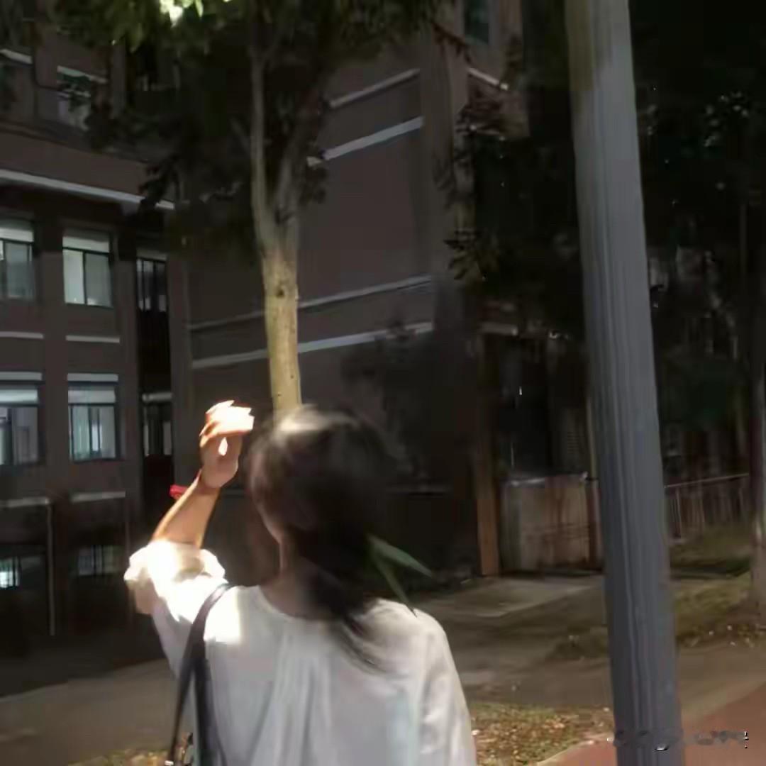 婆媳矛盾主要原因就是：一：干得不多，说得多。由于生活习惯不一样，观念更不